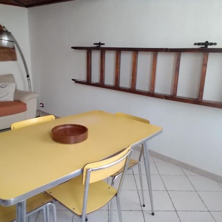 Casina Del Porto Villa Livorno Bagian luar foto