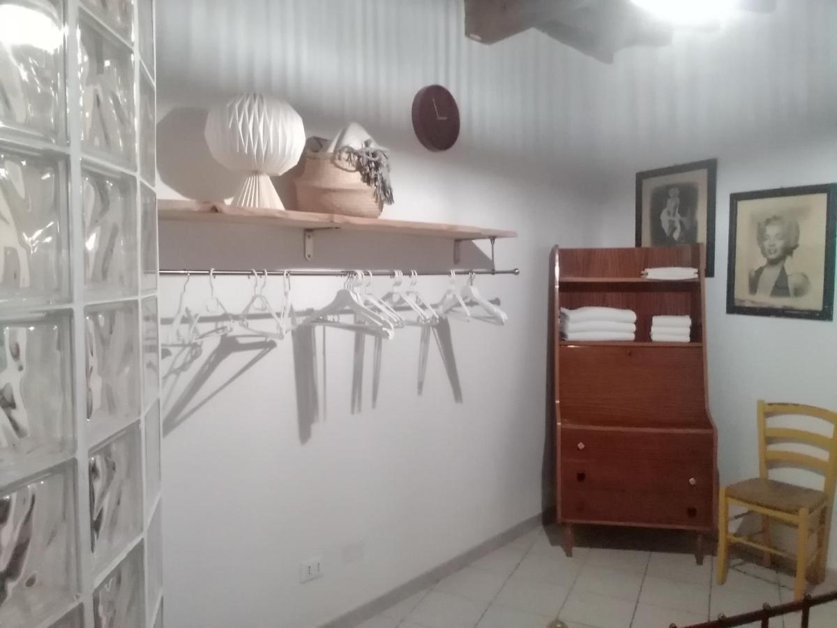 Casina Del Porto Villa Livorno Bagian luar foto