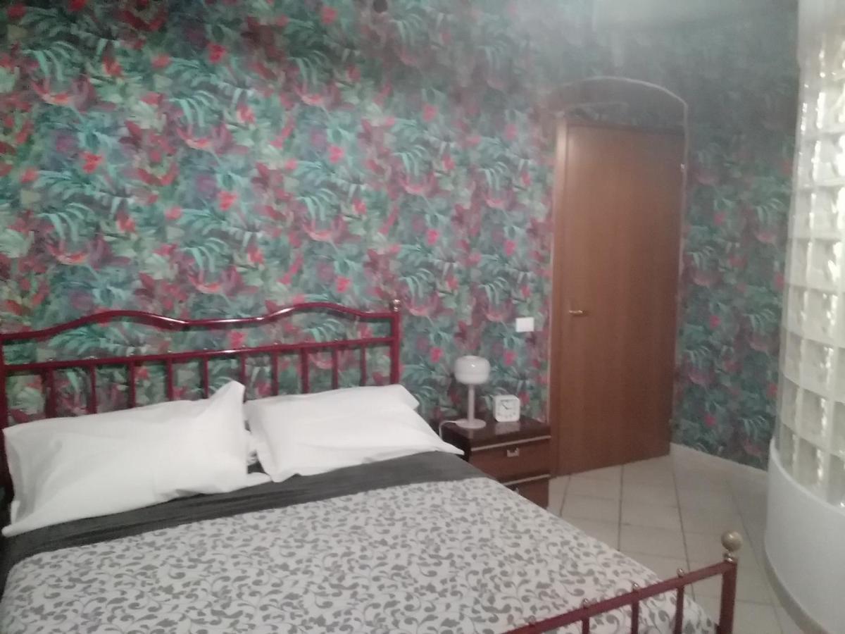 Casina Del Porto Villa Livorno Bagian luar foto