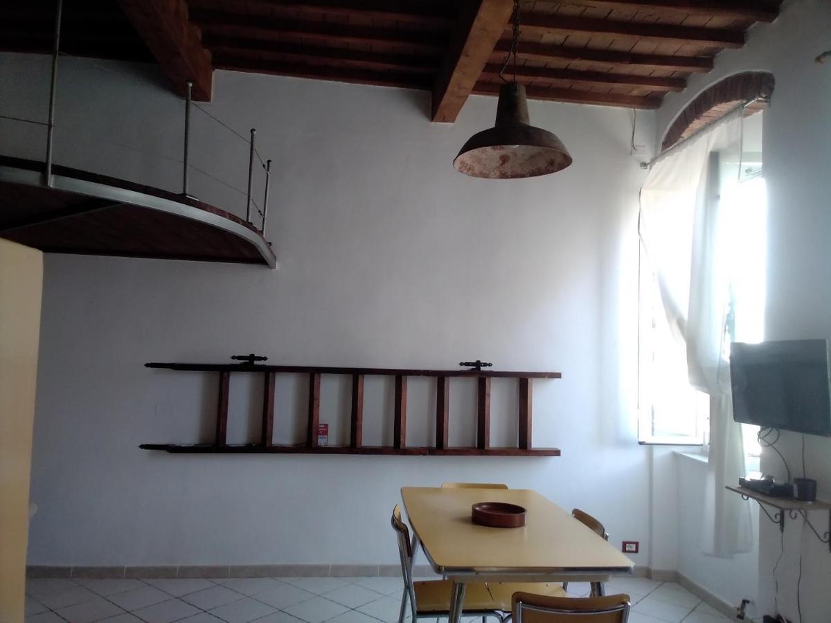 Casina Del Porto Villa Livorno Bagian luar foto